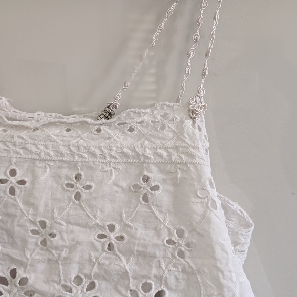 Free People
White New Romantics Eyelet Tank /Cami - Picture 2 of 4